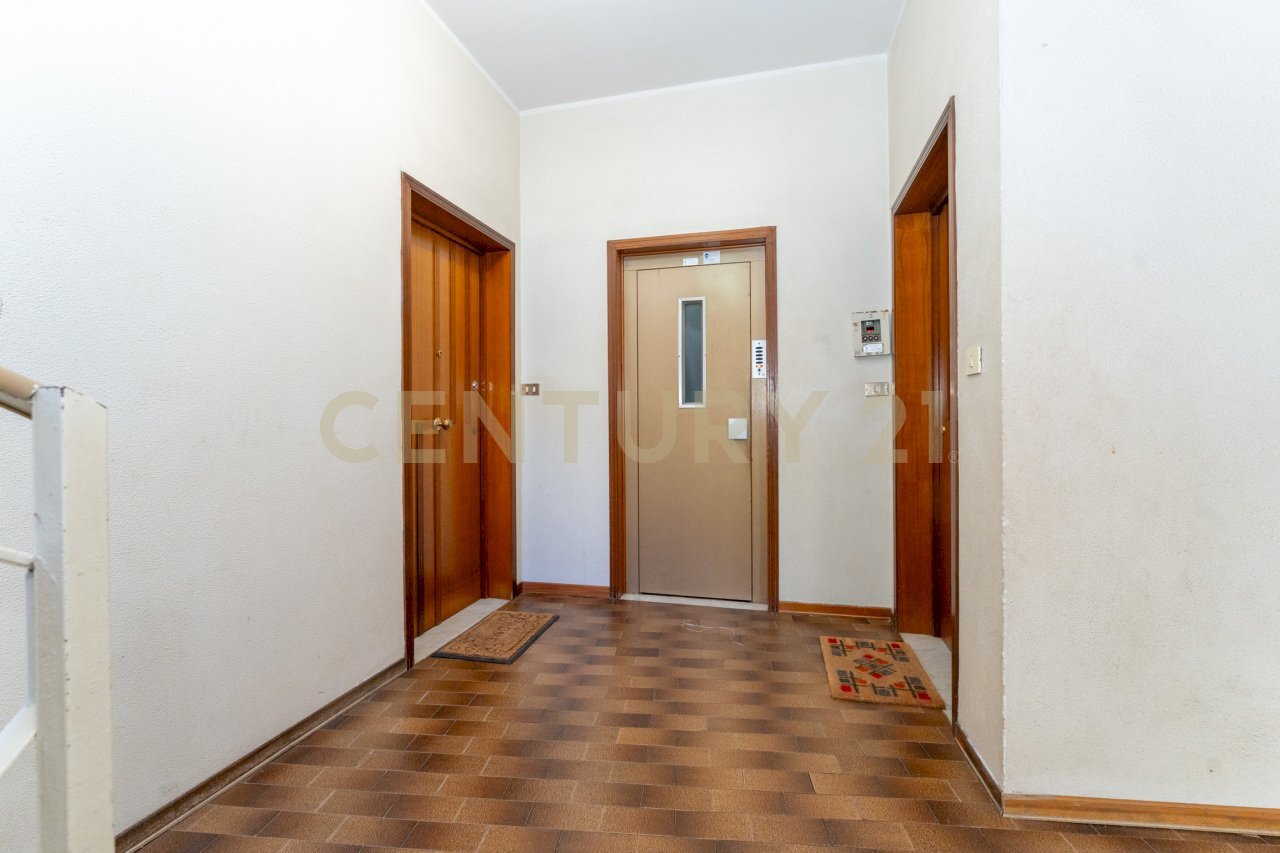 Via C.Colombo 1 (5).jpg - Four-room apartment Via Cristoforo Colombo 1, San Gregorio di Catania - photo 2