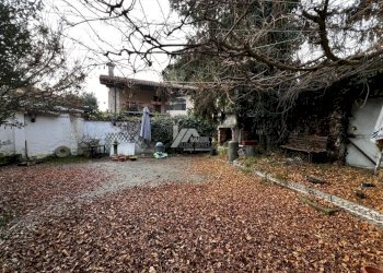 IMG-20250121-WA0016_risultato.jpg - Villa via dalla piazza 3, Brescia - foto 3