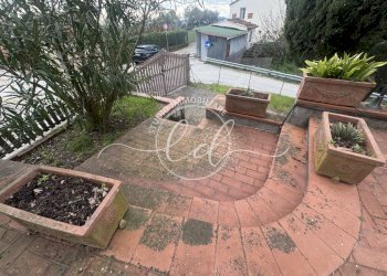 IMG_5033.JPG - Villa Massarosa - foto 12