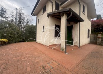 IMG_5031.JPG - Villa Massarosa - foto 13