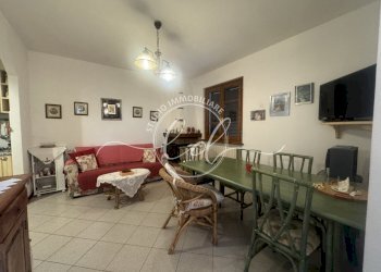 IMG_5043.JPG - Villa Massarosa - foto 23