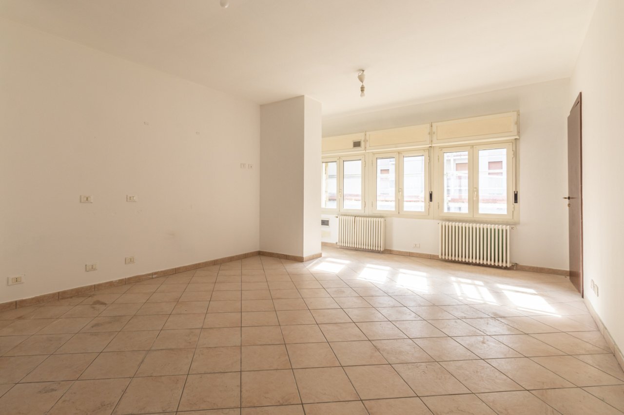 12. Sala Riunioni.JPG - Ufficio Via Gian Battista Pergolesi 194, Modena - foto 2