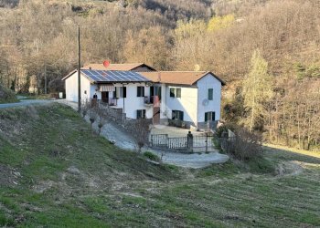 Independent house Regione Creviolo, Loazzolo - photo 1