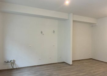 Two-room apartment Via Ospedale, Alba - photo 2