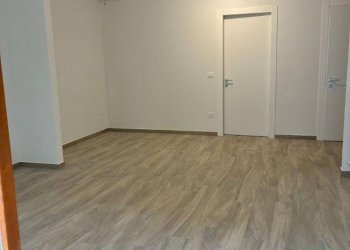 Two-room apartment Via Ospedale, Alba - photo 3