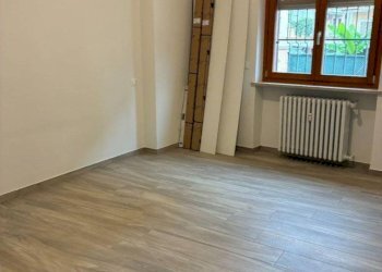 Two-room apartment Via Ospedale, Alba - photo 5