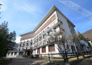 Three-room apartment Via Cavalieri di Vittorio Veneto 8, Pragelato - photo 2