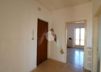 Three-room apartment Via IV Novembre, Brandizzo - photo 3