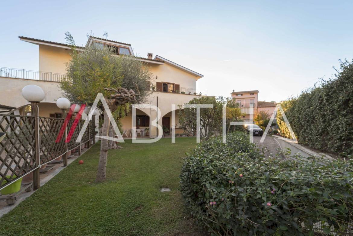 Villa Via Molise, Fonte Nuova - photo 1