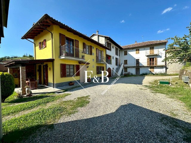 Villa Trifamiliare Canelli, Canelli - foto 1