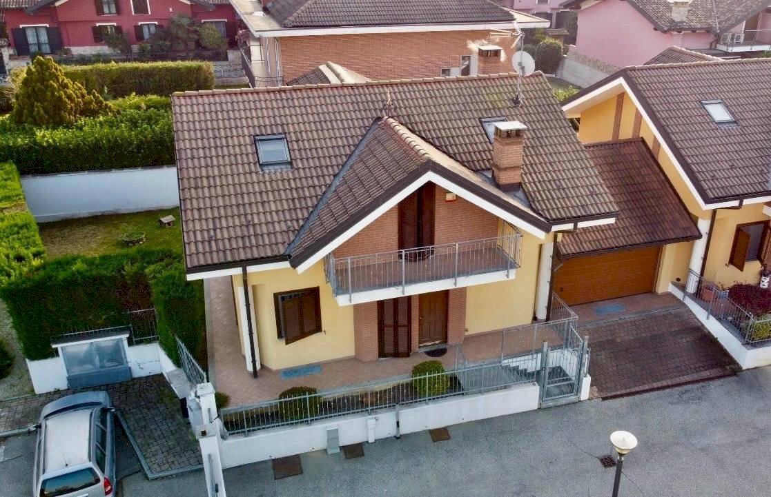 Villa Vinovo - photo 1