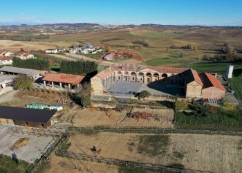 Casale strada provinciale 
 Montemagno, AT, Montemagno - foto 8