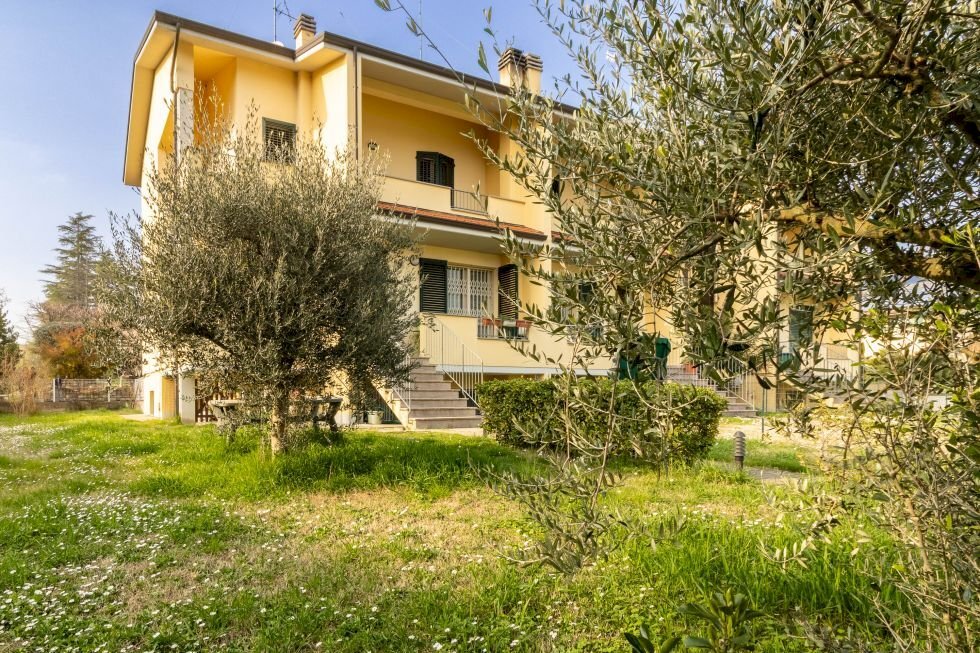 Villa Imola - photo 2