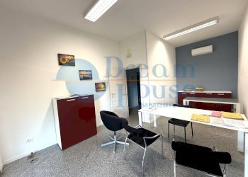 Foto 3 - Locale Commerciale Via Fabio Filzi, Martinsicuro - foto 3