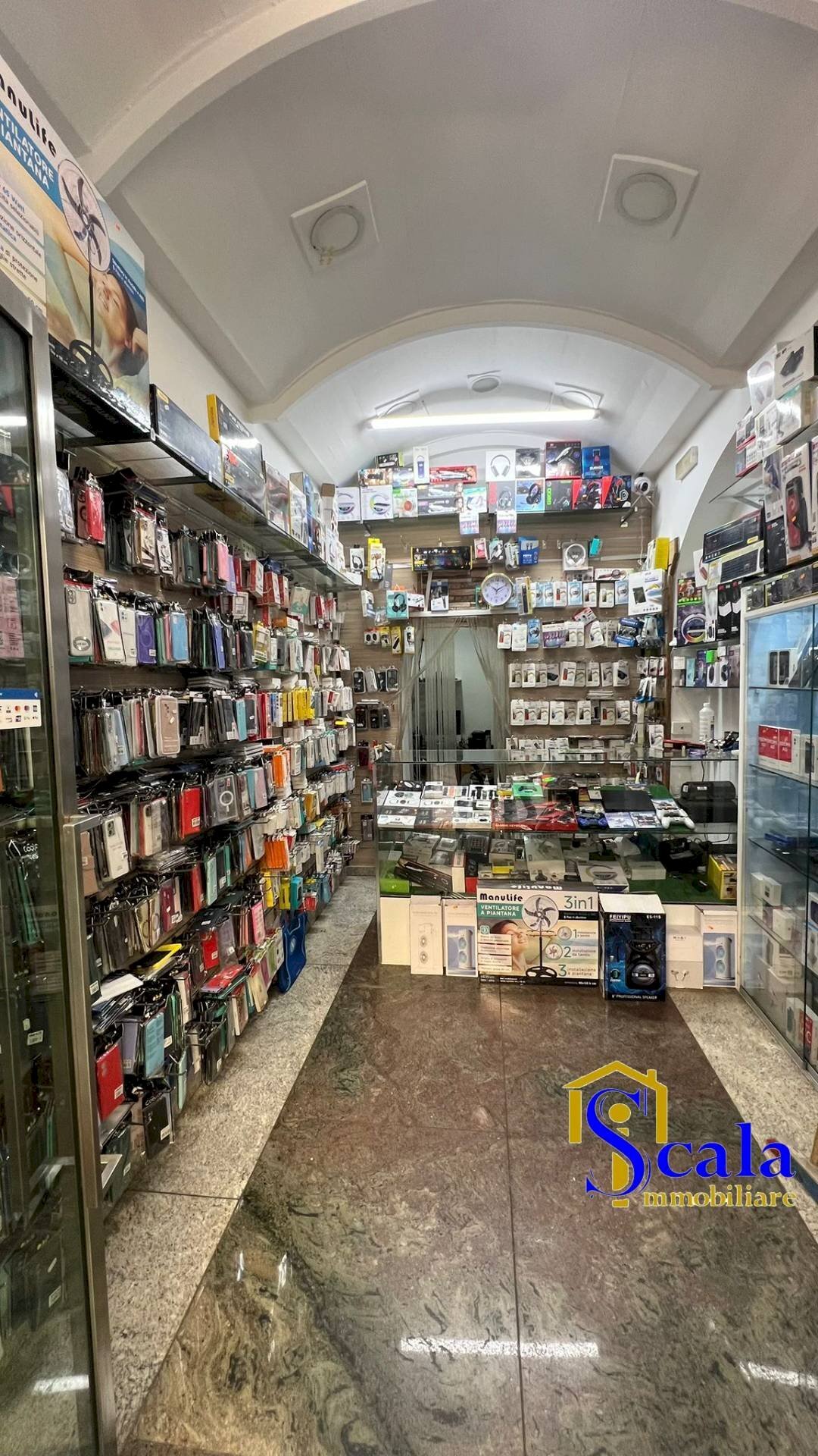 Foto 1 - Locale Commerciale CORSO ALDO MORO, Santa Maria Capua Vetere - foto 1