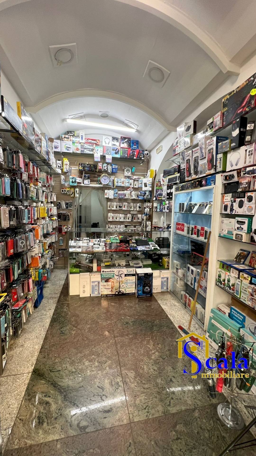 Foto 2 - Locale Commerciale CORSO ALDO MORO, Santa Maria Capua Vetere - foto 2