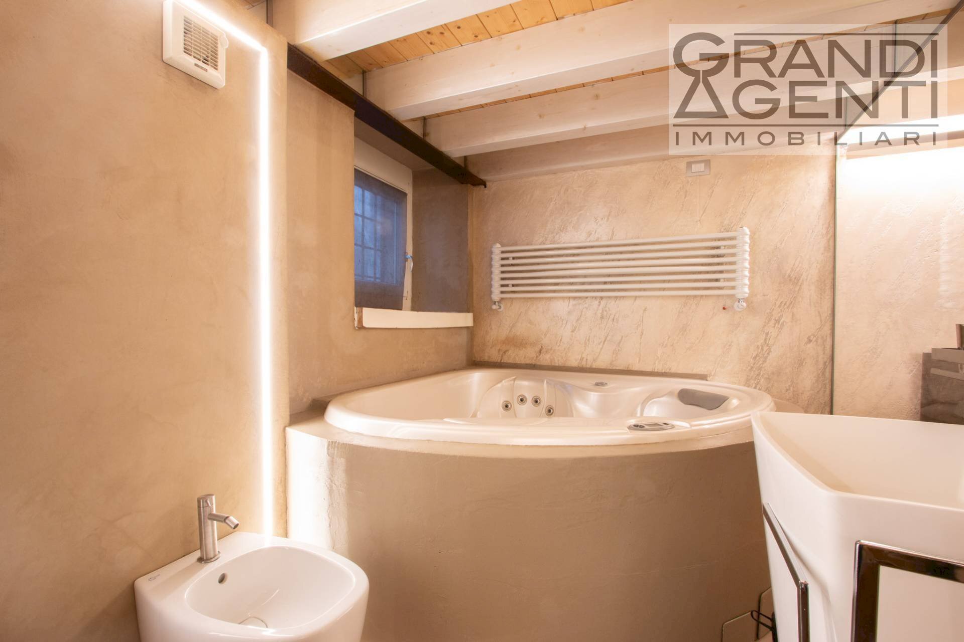 Foto 3 - Bilocale Vicolo San Sebastiano
 
4, Verona - foto 3