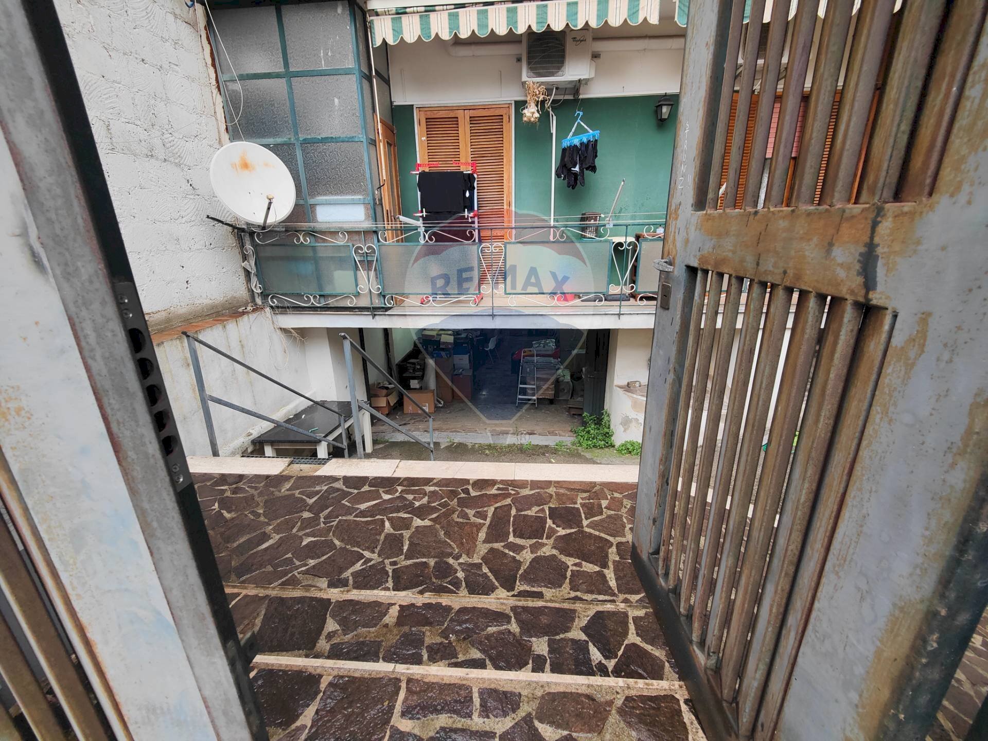 Non correlato - Locale Commerciale Via Dei Faenzari
 
1, Napoli - foto 1