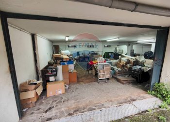 Dispensa di stoccaggio - Locale Commerciale Via Dei Faenzari
 
1, Napoli - foto 2