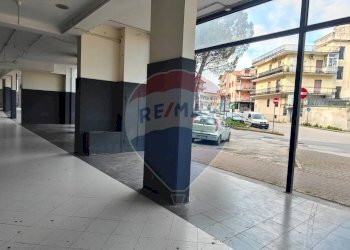 Edificio all\'aperto - Locale Commerciale via vecchia Sant'Antonio, Afragola - foto 1