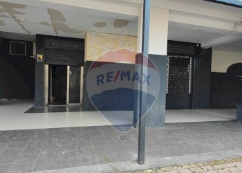 Ricezione / Lobby - Locale Commerciale via vecchia Sant'Antonio, Afragola - foto 3