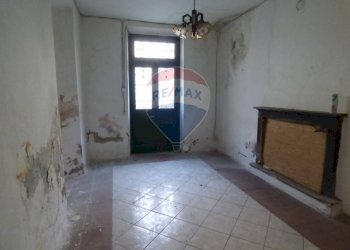 Stanza vuota - Casa semi indipendente libertà, Casalzuigno - foto 6