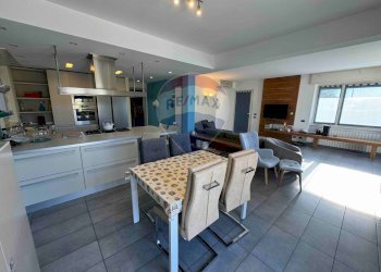 Sala da pranzo - Villa VIA MANZONI
 
24, Morazzone - photo 4