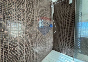 Bagno - Villa VIA MANZONI
 
24, Morazzone - photo 14