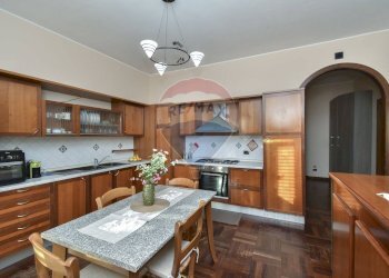 Cucina - Quadrilocale Via Emanuele Bellia
 
260, Paterno - foto 4