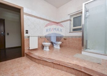 Bagno - Quadrilocale Via Emanuele Bellia
 
260, Paterno - foto 10