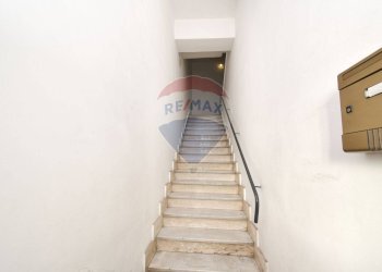 Scale - Quadrilocale Via Emanuele Bellia
 
260, Paterno - foto 22