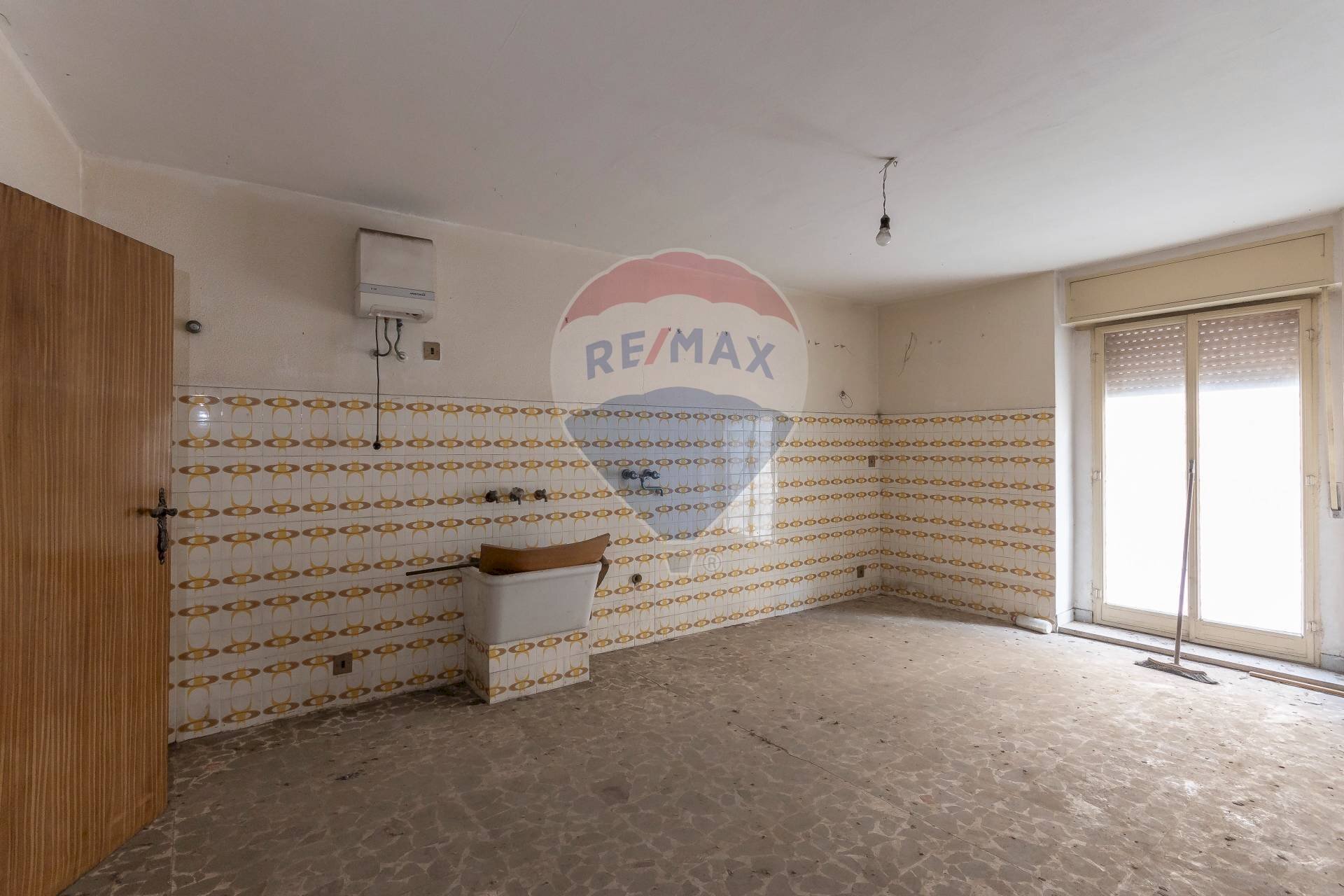 Stanza vuota - Casa indipendente via Don Luigi Sturzo
 
63-65, Caltagirone - foto 2