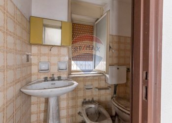 Bagno - Casa indipendente via Don Luigi Sturzo
 
63-65, Caltagirone - foto 4