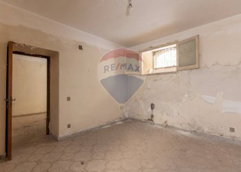 Stanza vuota - Casa indipendente via Don Luigi Sturzo
 
63-65, Caltagirone - foto 8