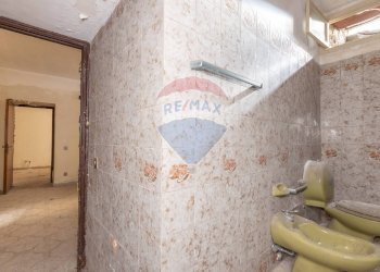 Bagno - Casa indipendente via Don Luigi Sturzo
 
63-65, Caltagirone - foto 12