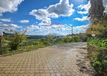 Vista delle montagne - Quadrilocale Via Bardella
 
snc, Caltagirone - foto 25