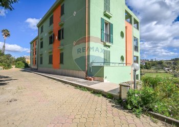 Edificio all\'aperto - Quadrilocale Via Bardella
 
snc, Caltagirone - foto 33