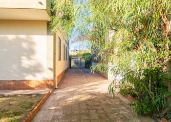 Giardino - Villa Via Mar Rosso
 
8, Catania - foto 8