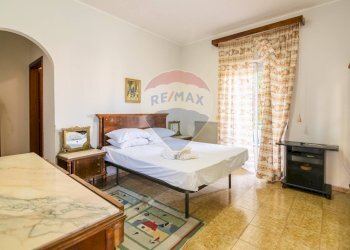 Camera / camera da letto - Villa Via Mar Rosso
 
8, Catania - foto 36