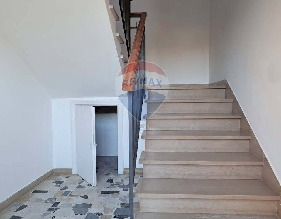 Scale - Four-room apartment San Donato
 
7, Bucine - photo 3
