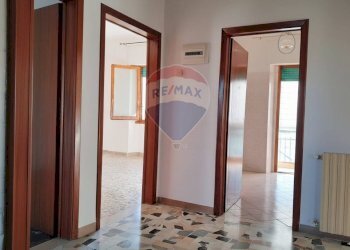 Hall / corridoio - Quadrilocale San Donato
 
7, Bucine - foto 5