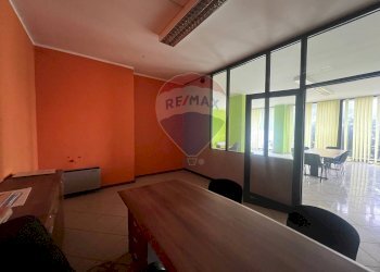 Sala da pranzo - Shop Bastia Umbra - photo 12