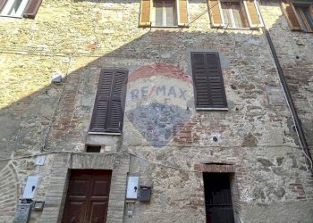 Casa all\'aperto - Quadrilocale Corso Vittorio Emanuele
 
2, Marsciano - foto 1