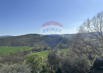 Vista delle montagne - Quadrilocale Corso Vittorio Emanuele
 
2, Marsciano - foto 12