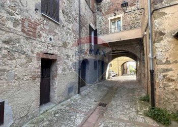 Edificio all\'aperto - Quadrilocale Corso Vittorio Emanuele
 
2, Marsciano - foto 14