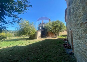 Giardino - Rustico Loc.  Coppi, Voc.  Petroia
 
18, Città di Castello - foto 6