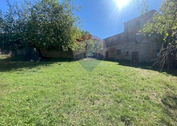 Giardino - Rustico Loc.  Coppi, Voc.  Petroia
 
18, Città di Castello - foto 8