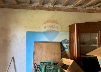 Dettagli - Rustico Loc.  Coppi, Voc.  Petroia
 
18, Città di Castello - foto 17