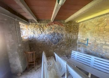 Sala da pranzo - Rustico Loc.  Coppi, Voc.  Petroia
 
18, Città di Castello - foto 19