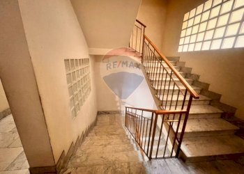 Scale - Ufficio Via Giuseppe Garibaldi
 
1, Foligno - foto 17